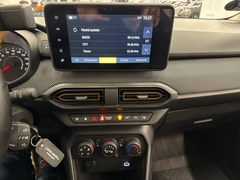 Dacia Sandero vaihtoauto