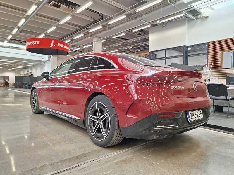 Mercedes-Benz EQE vaihtoauto