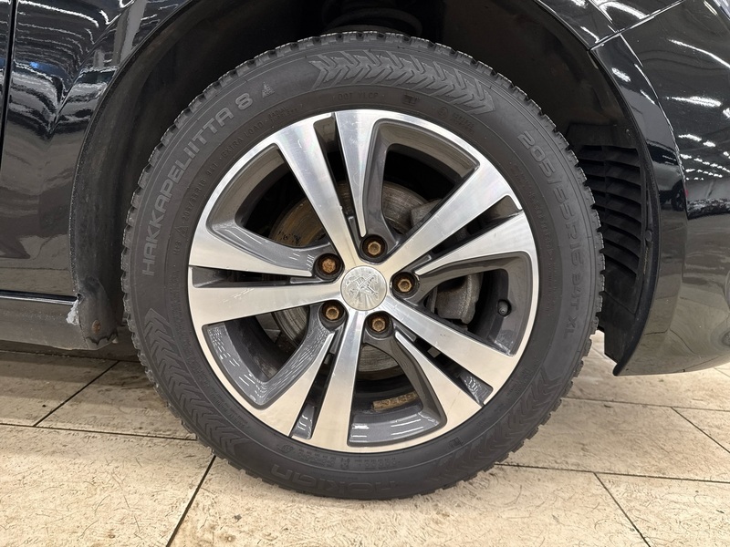 Peugeot 308 vaihtoauto