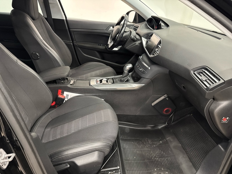 Peugeot 308 vaihtoauto