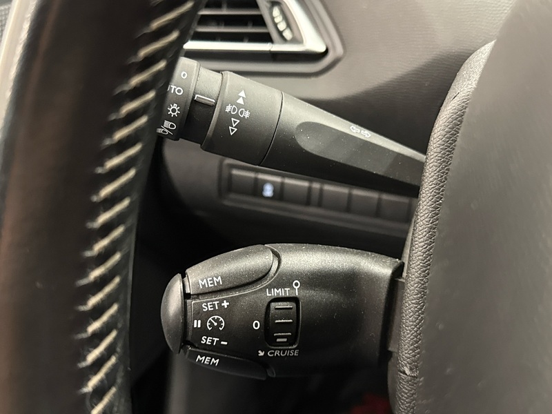 Peugeot 308 vaihtoauto