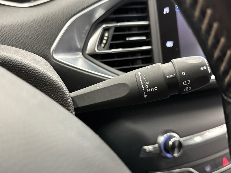 Peugeot 308 vaihtoauto