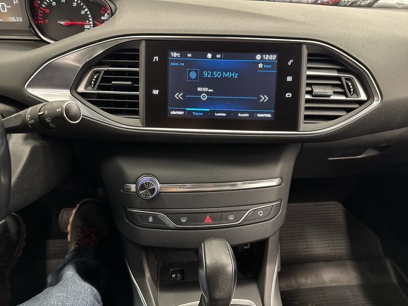 Peugeot 308 vaihtoauto