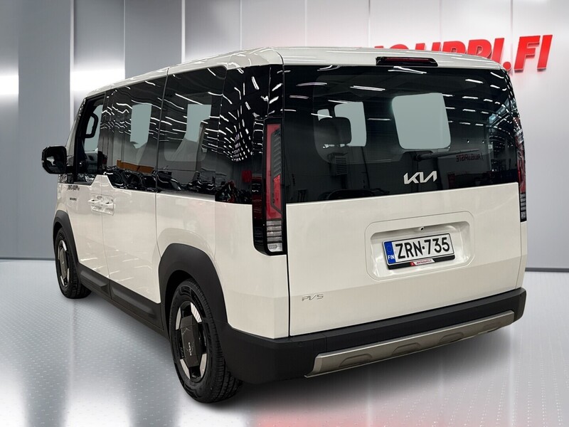 Kia PV5 vaihtoauto
