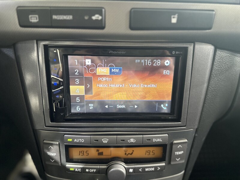 Toyota Avensis vaihtoauto