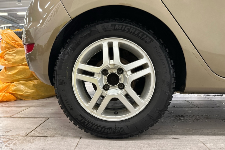 Ford Fiesta vaihtoauto