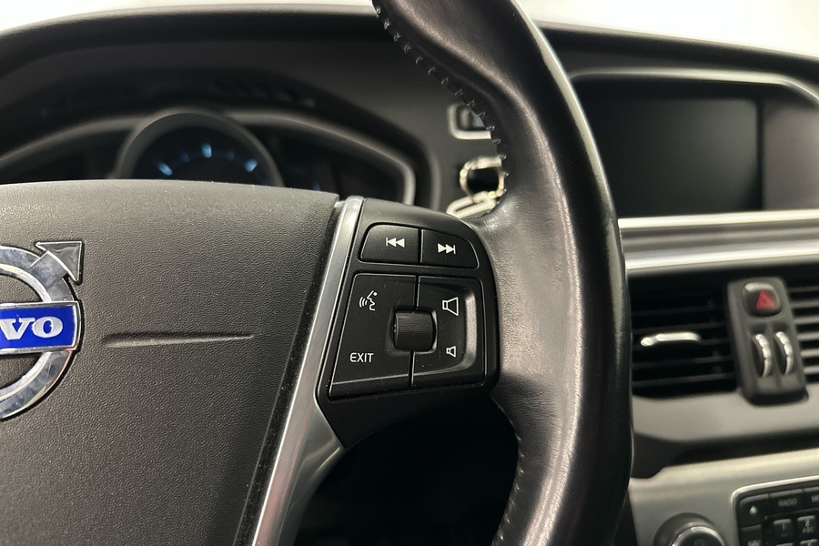 Volvo V40 Cross Country vaihtoauto