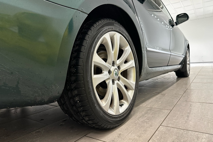 Skoda Superb vaihtoauto