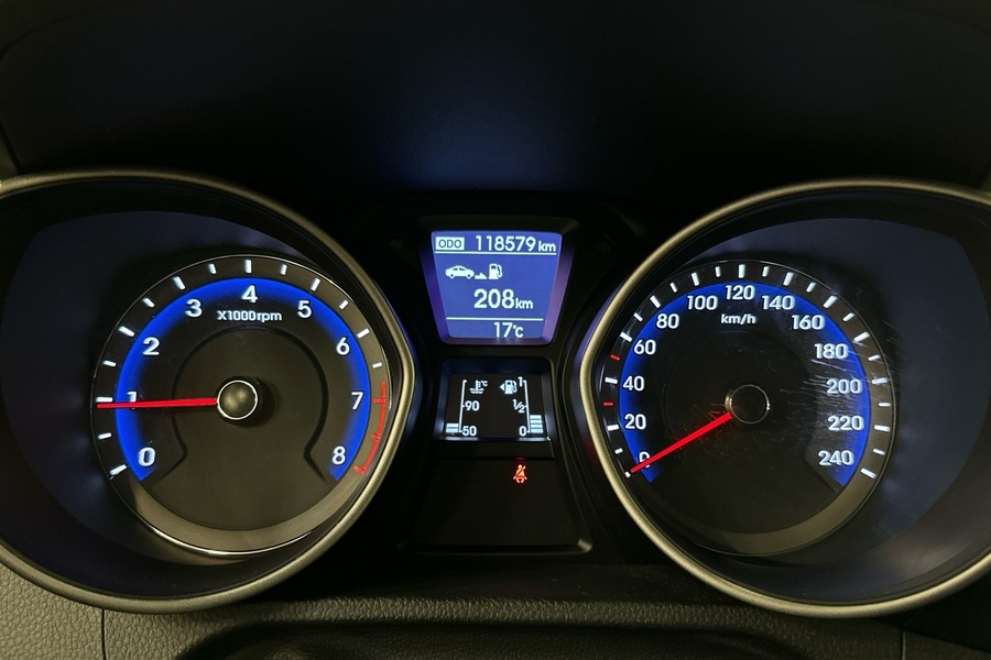 Hyundai i30 5d vaihtoauto