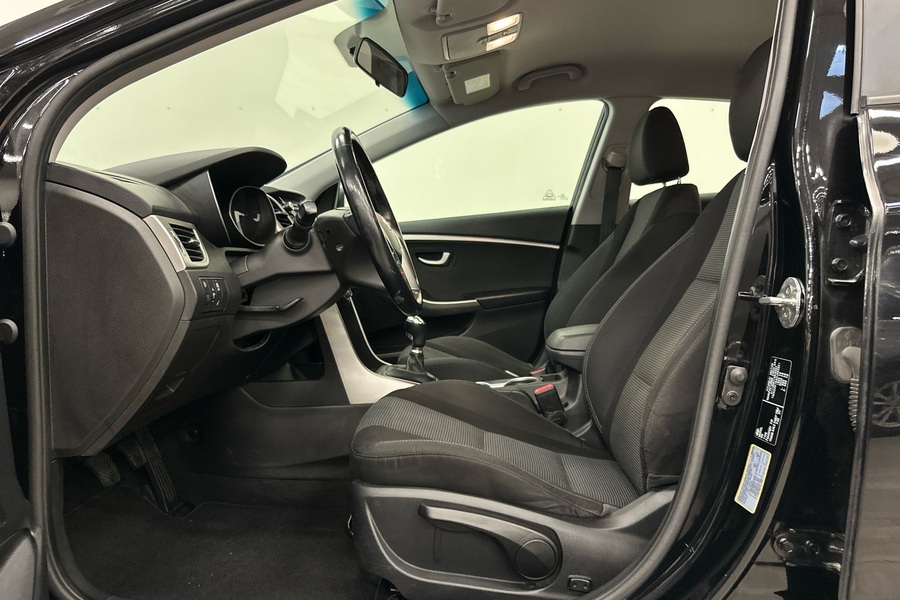 Hyundai i30 5d vaihtoauto