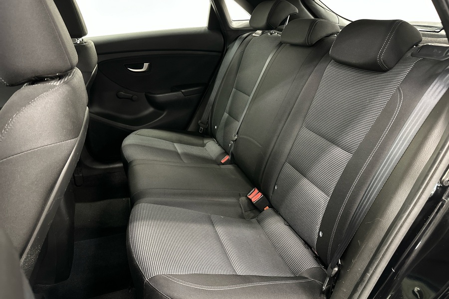 Hyundai i30 5d vaihtoauto