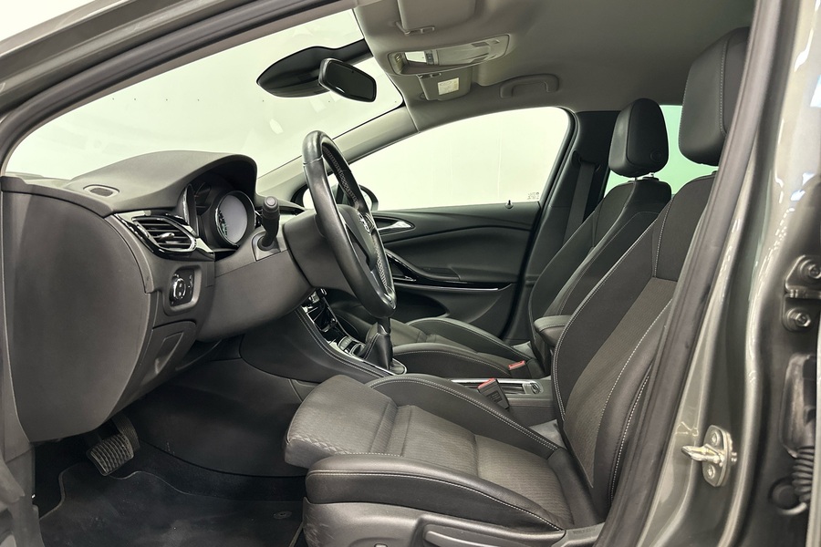 Opel Astra vaihtoauto