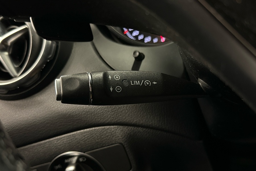 Mercedes-Benz GLA vaihtoauto