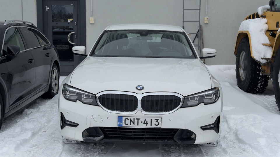 BMW 320 vaihtoauto