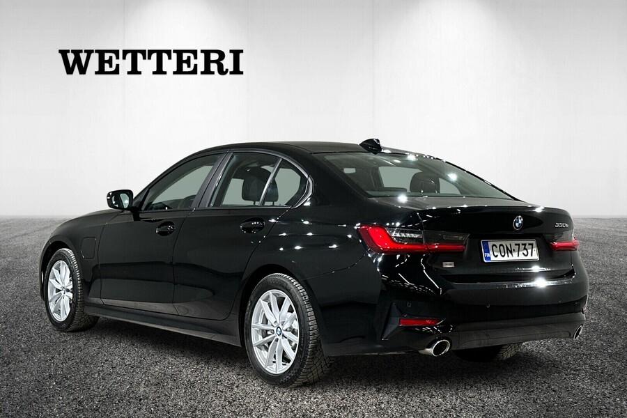 BMW 330 vaihtoauto