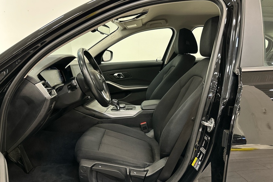 BMW 330 vaihtoauto