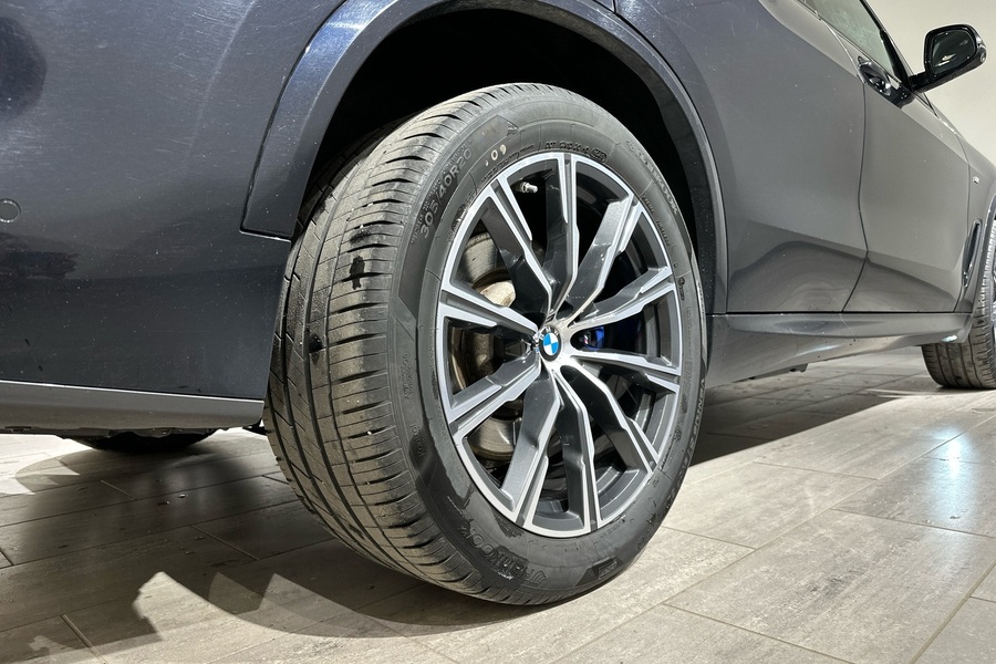BMW X5 vaihtoauto