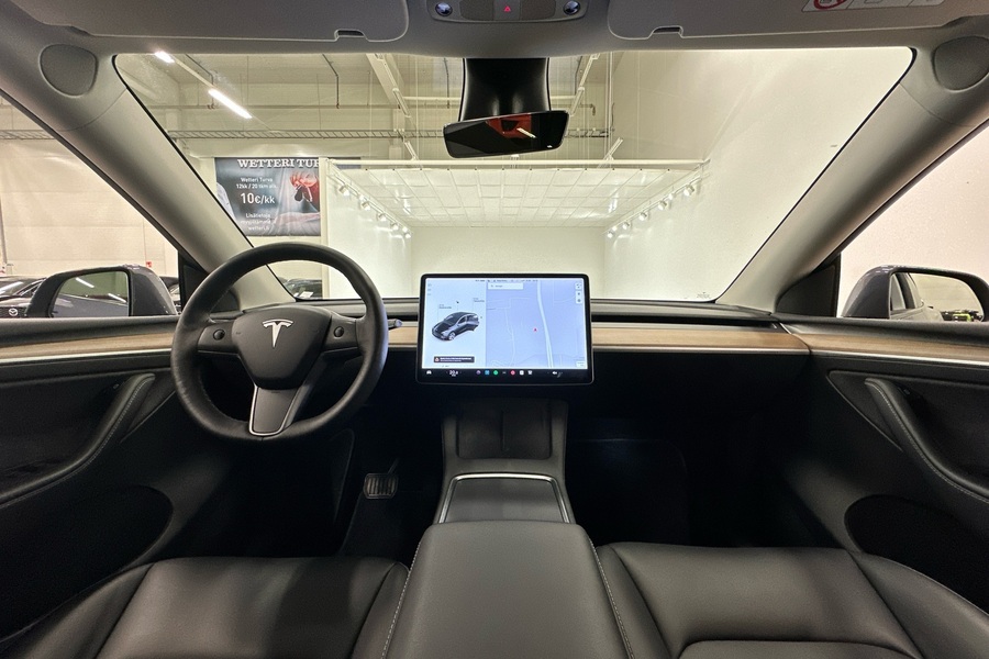 Tesla Model Y vaihtoauto