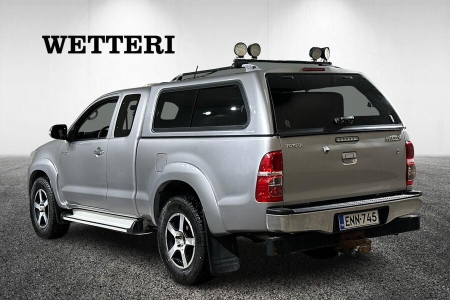 Toyota Hilux vaihtoauto