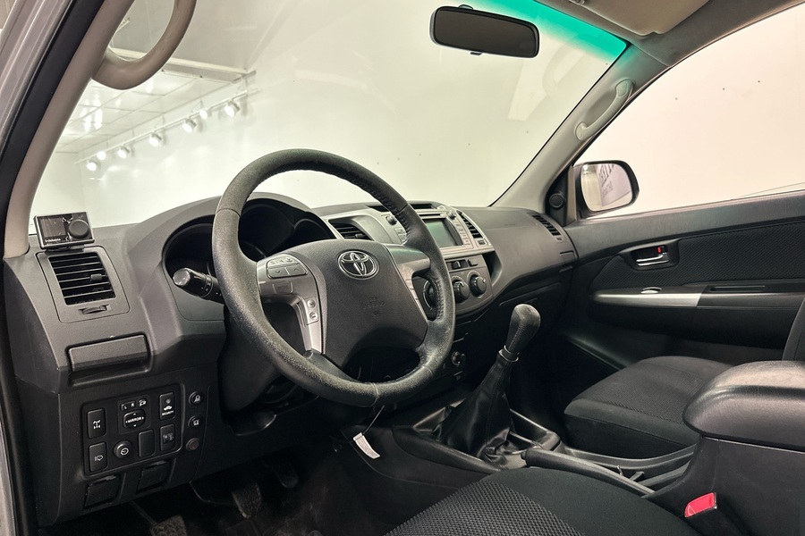 Toyota Hilux vaihtoauto