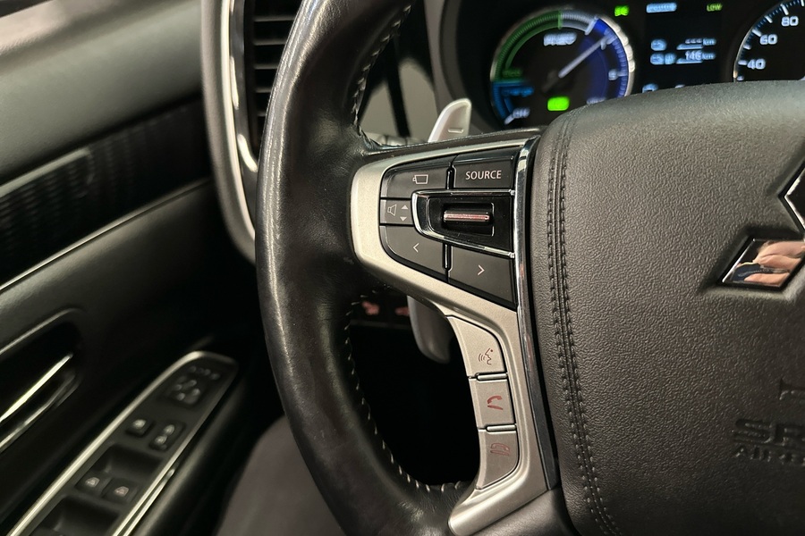 Mitsubishi Outlander PHEV vaihtoauto