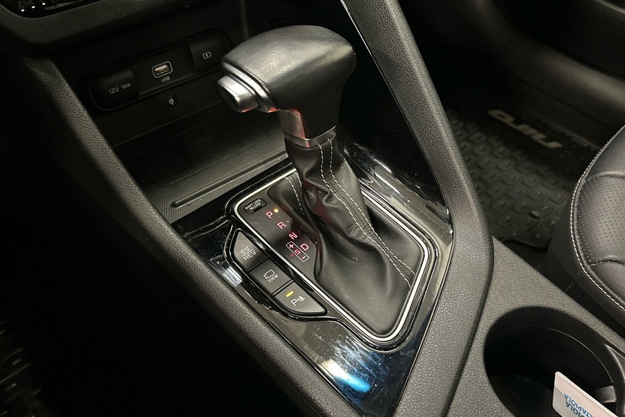 Kia Niro plug-in vaihtoauto