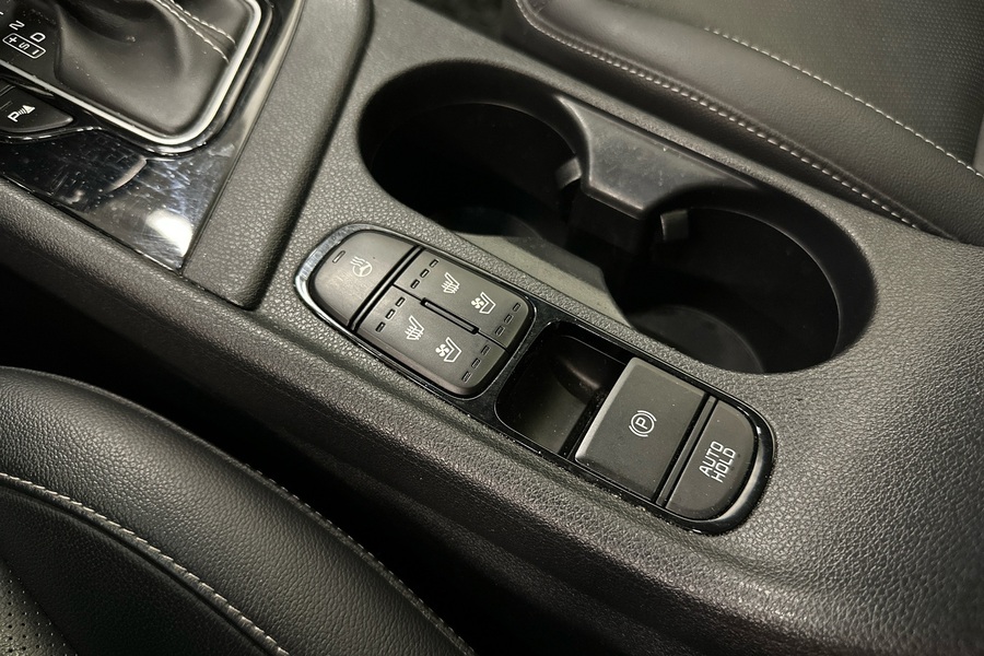 Kia Niro plug-in vaihtoauto