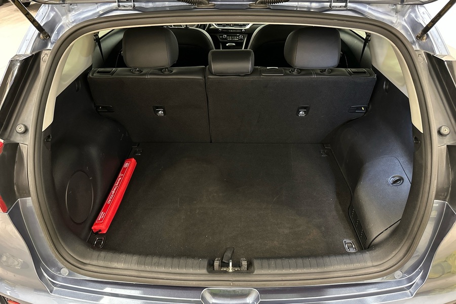 Kia Niro plug-in vaihtoauto