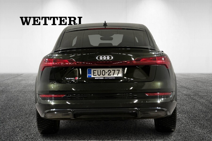 Audi e-tron vaihtoauto