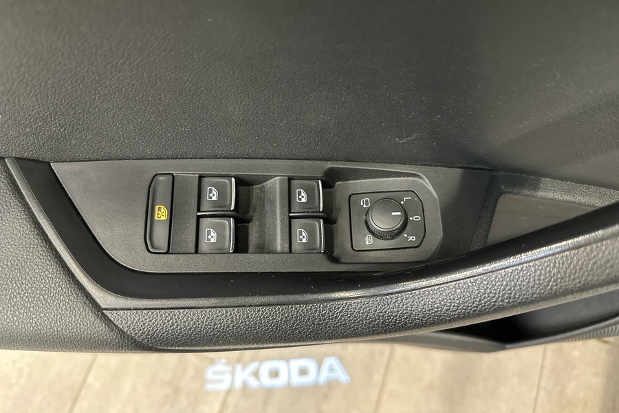 Skoda Karoq vaihtoauto