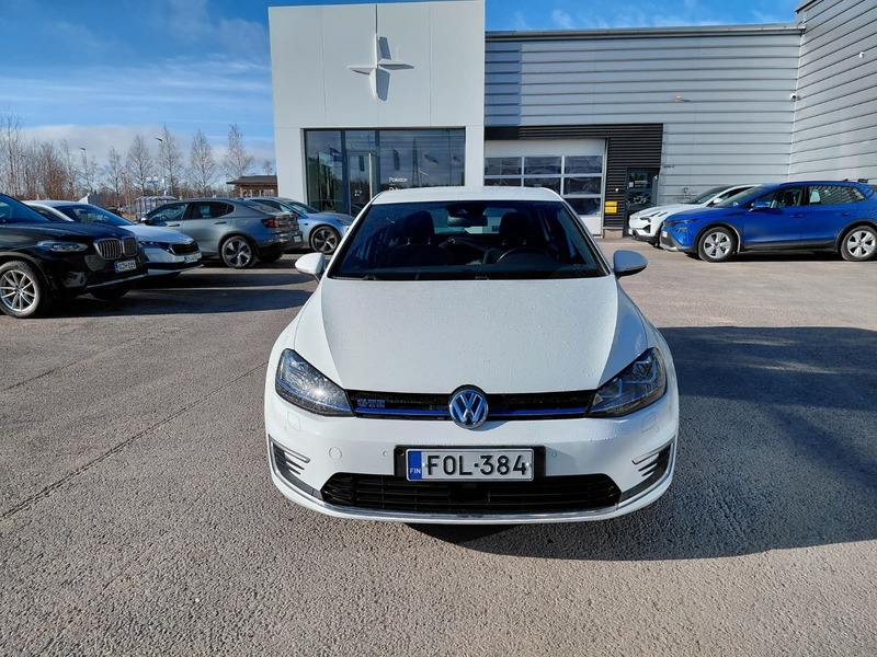 Volkswagen Golf vaihtoauto