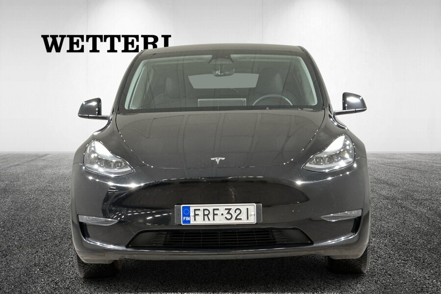 Tesla Model Y vaihtoauto