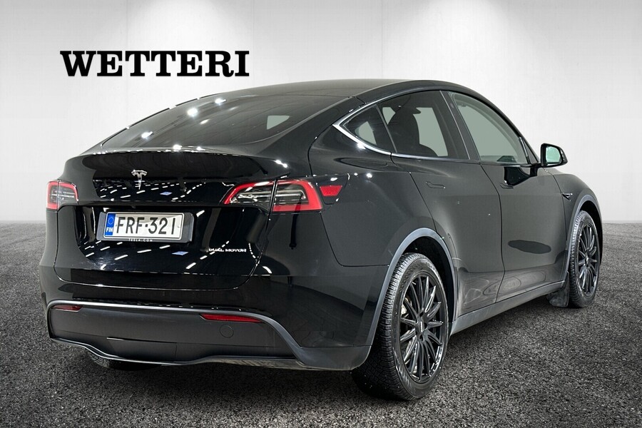 Tesla Model Y vaihtoauto