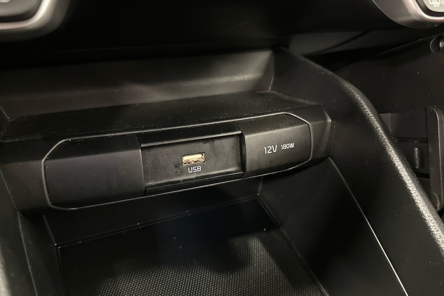 Kia Stonic vaihtoauto