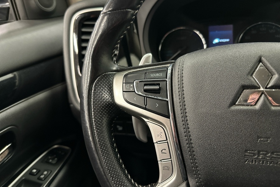 Mitsubishi Outlander PHEV vaihtoauto