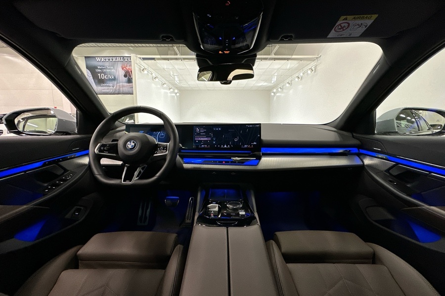 BMW i5 vaihtoauto