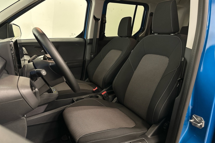 Ford Tourneo Courier vaihtoauto