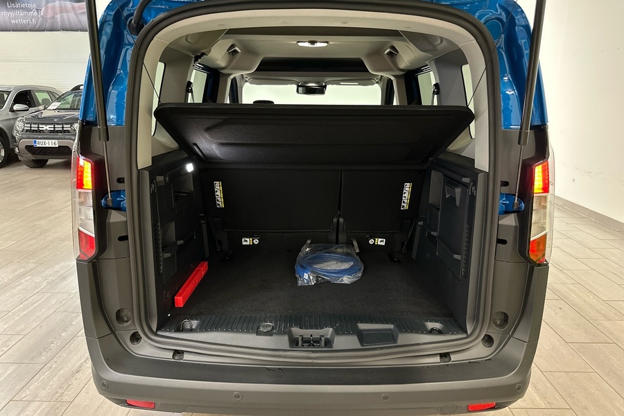 Ford Tourneo Courier vaihtoauto