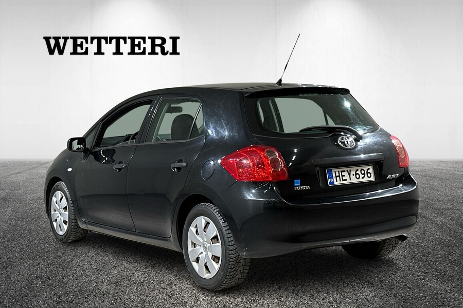 Toyota Auris vaihtoauto