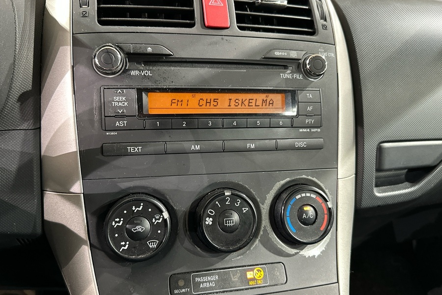 Toyota Auris vaihtoauto