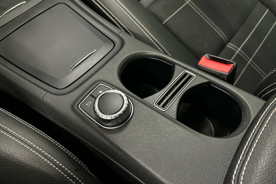 Mercedes-Benz GLA vaihtoauto