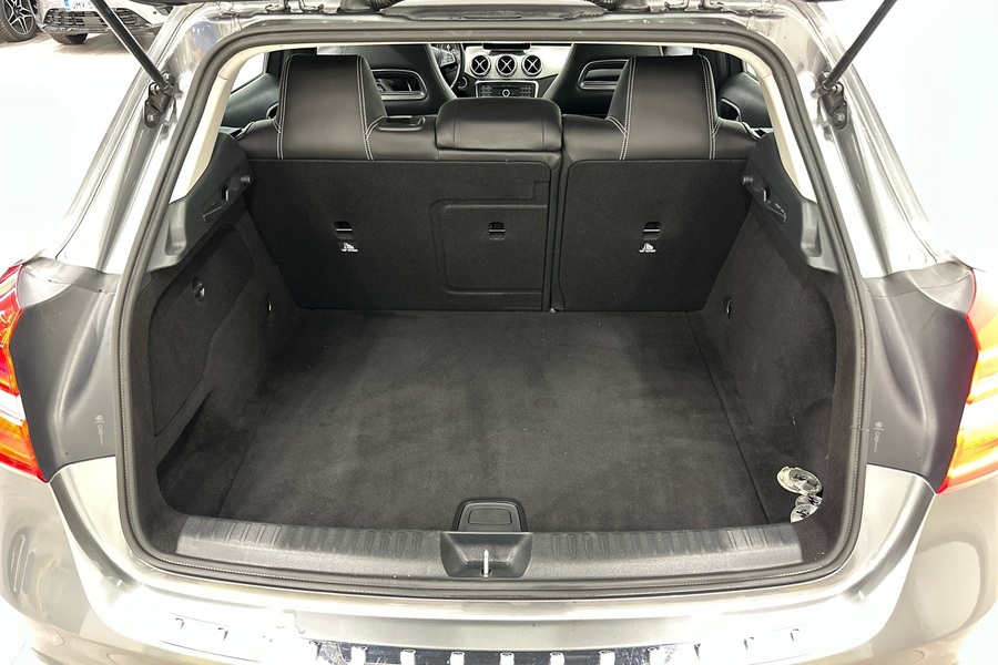 Mercedes-Benz GLA vaihtoauto