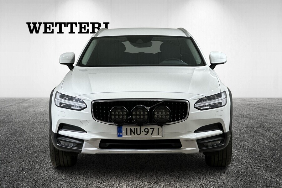 Volvo V90 Cross Country vaihtoauto