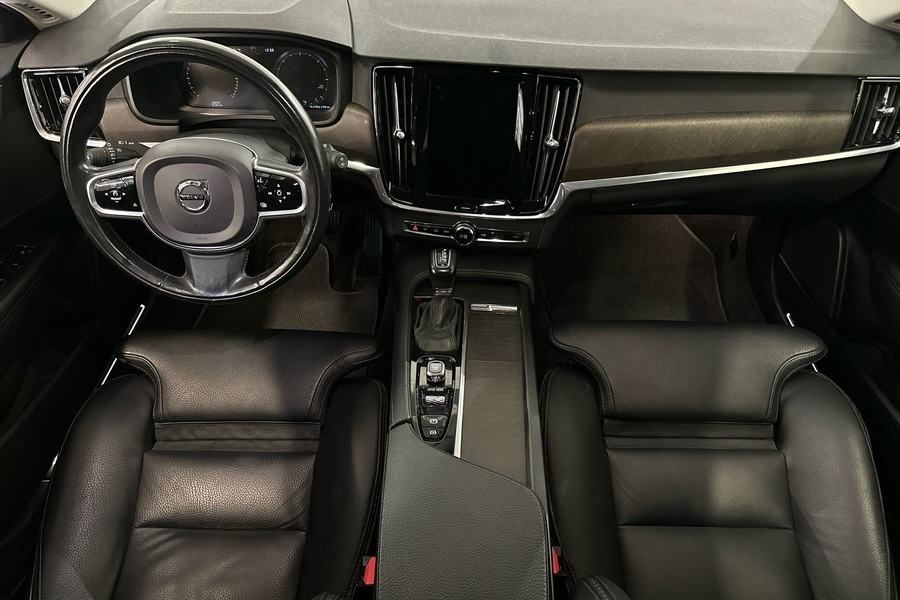 Volvo V90 Cross Country vaihtoauto