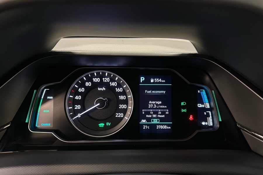 Hyundai IONIQ plug-in vaihtoauto