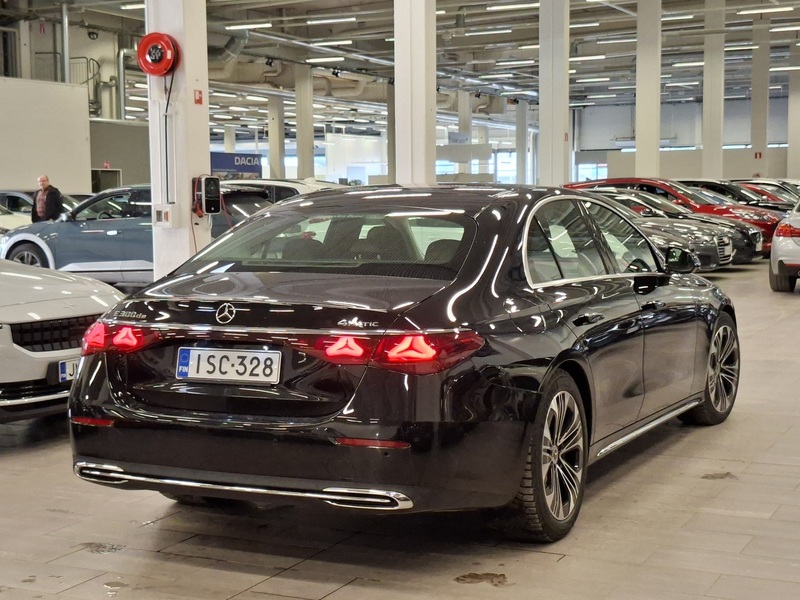 Mercedes-Benz E vaihtoauto