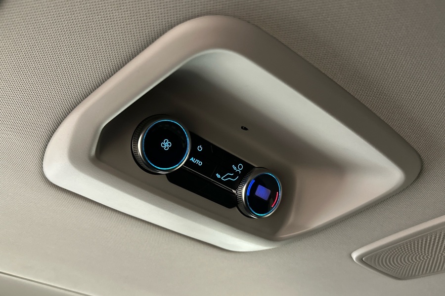 Ford Tourneo Custom vaihtoauto