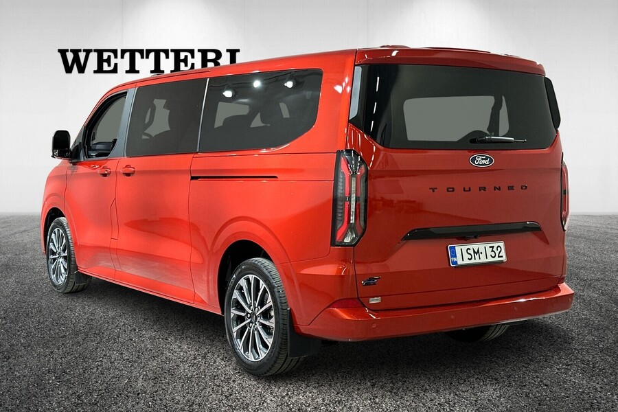 Ford Tourneo Custom vaihtoauto