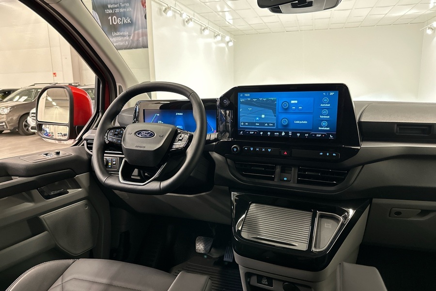 Ford Tourneo Custom vaihtoauto