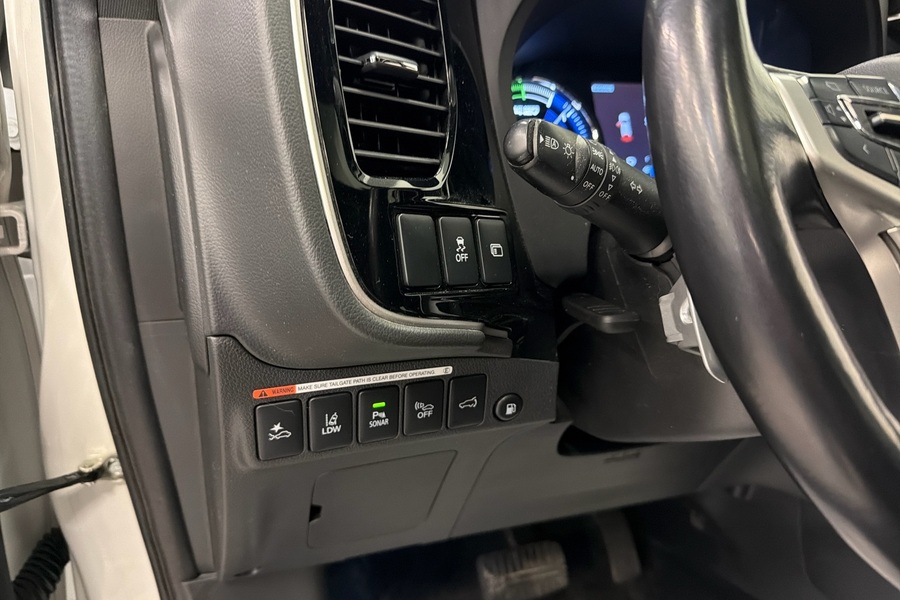 Mitsubishi Outlander PHEV vaihtoauto